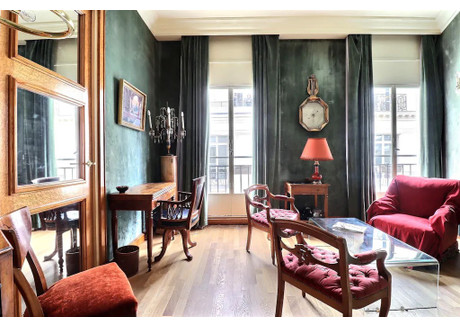 Mieszkanie do wynajęcia - Avenue Matignon Paris, Francja, 34 m², 1977 USD (7590 PLN), NET-90247323