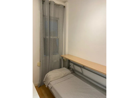 Mieszkanie do wynajęcia - Carrer de Lepant Barcelona, Hiszpania, 90 m², 495 USD (1897 PLN), NET-90249815