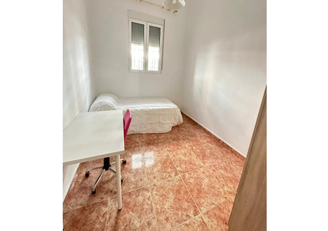 Mieszkanie do wynajęcia - Carrer Mestre Alberto Luz Valencia, Hiszpania, 95 m², 414 USD (1590 PLN), NET-90240451