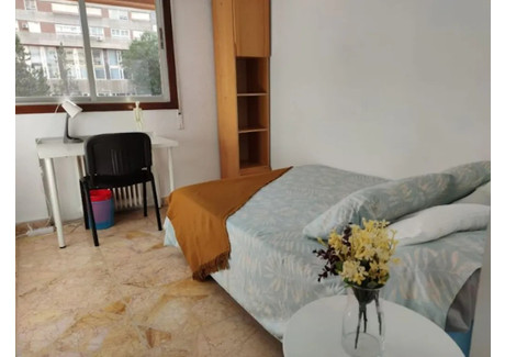 Mieszkanie do wynajęcia - Calle de Beatriz de Bobadilla Madrid, Hiszpania, 220 m², 701 USD (2712 PLN), NET-90240875