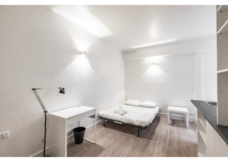 Mieszkanie do wynajęcia - Rue Pergolèse Paris, Francja, 21 m², 1483 USD (5693 PLN), NET-90240954