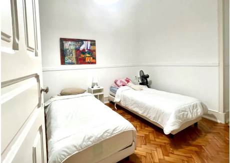 Mieszkanie do wynajęcia - Rua António Gonçalves Lisbon, Portugalia, 70 m², 733 USD (3065 PLN), NET-90241444