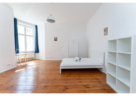 Mieszkanie do wynajęcia - Bornholmer Straße Berlin, Niemcy, 81 m², 863 USD (3401 PLN), NET-90242394