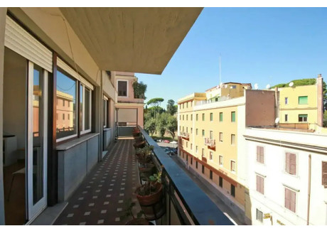 Mieszkanie do wynajęcia - Via Giuseppe Giulietti Rome, Włochy, 140 m², 3597 USD (14 424 PLN), NET-90242963