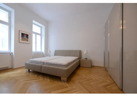 Mieszkanie do wynajęcia - Hollgasse Vienna, Austria, 64 m², 3021 USD (11 602 PLN), NET-90243010