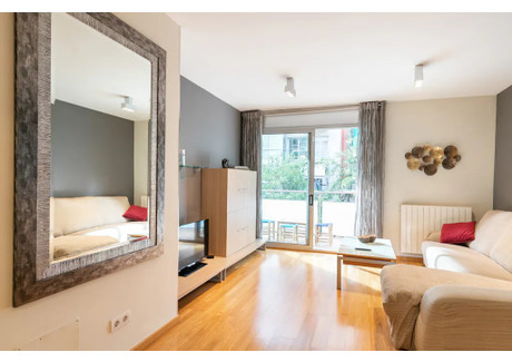 Mieszkanie do wynajęcia - Carrer de la Indústria Barcelona, Hiszpania, 95 m², 2090 USD (8735 PLN), NET-90243980