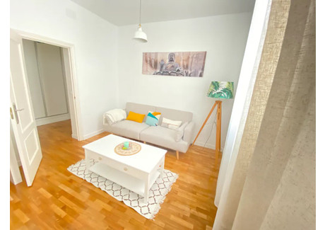 Mieszkanie do wynajęcia - Calle de Fernández de los Ríos Madrid, Hiszpania, 55 m², 1631 USD (6555 PLN), NET-90354561