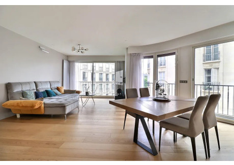 Mieszkanie do wynajęcia - Rue Octave Feuillet Paris, Francja, 95 m², 4580 USD (17 952 PLN), NET-90517528