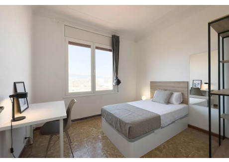 Mieszkanie do wynajęcia - Carrer de Sant Pau Barcelona, Hiszpania, 277 m², 771 USD (2967 PLN), NET-90708879