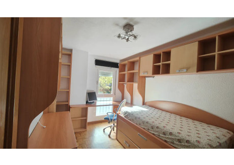 Mieszkanie do wynajęcia - Calle la Violetera Madrid, Hiszpania, 90 m², 540 USD (2129 PLN), NET-90934959