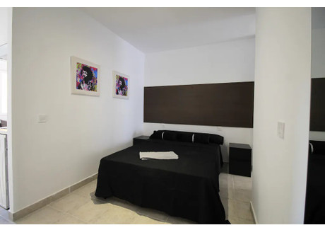 Mieszkanie do wynajęcia - Calle de la Huerta del Obispo Madrid, Hiszpania, 42 m², 988 USD (3795 PLN), NET-90959617