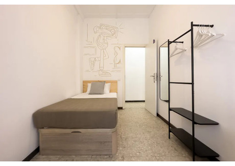 Mieszkanie do wynajęcia - Carrer de Jonqueres Barcelona, Hiszpania, 110 m², 573 USD (2311 PLN), NET-91113392