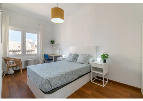 Mieszkanie do wynajęcia - Carrer del Rosselló Barcelona, Hiszpania, 300 m², 915 USD (3669 PLN), NET-91223824