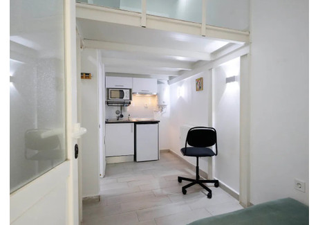 Mieszkanie do wynajęcia - Calle de Rodrigo Uhagón Madrid, Hiszpania, 24 m², 781 USD (3196 PLN), NET-91496726