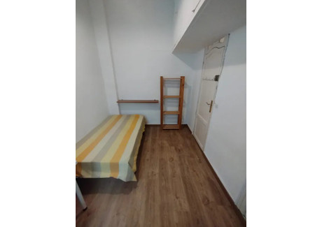 Mieszkanie do wynajęcia - Carrer Salamanca Valencia, Hiszpania, 146 m², 403 USD (1686 PLN), NET-91669001