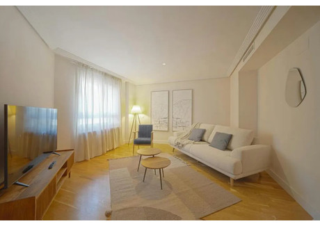 Mieszkanie do wynajęcia - Calle del Doctor Fleming Madrid, Hiszpania, 88 m², 3844 USD (14 876 PLN), NET-91887955