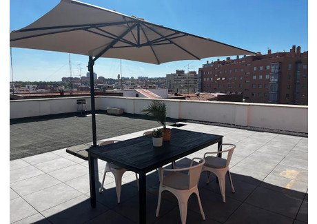 Mieszkanie do wynajęcia - Paseo de Extremadura Madrid, Hiszpania, 265 m², 1740 USD (6819 PLN), NET-92106929