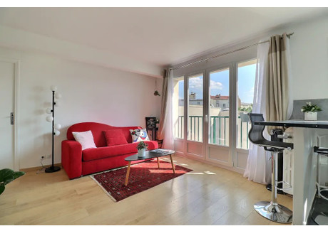 Mieszkanie do wynajęcia - Rue Alphand Paris, Francja, 38 m², 2110 USD (8165 PLN), NET-92165704