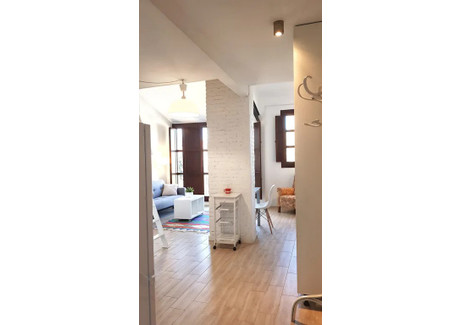 Mieszkanie do wynajęcia - Carrer Vidal de Canelles Valencia, Hiszpania, 45 m², 1016 USD (4075 PLN), NET-92437148