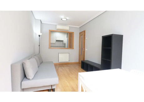 Mieszkanie do wynajęcia - Calle de Robledo Madrid, Hiszpania, 35 m², 1139 USD (4725 PLN), NET-92643579