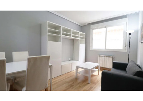 Mieszkanie do wynajęcia - Calle de Robledo Madrid, Hiszpania, 30 m², 1098 USD (4217 PLN), NET-92707830