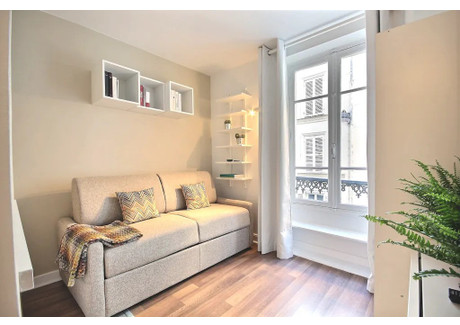 Mieszkanie do wynajęcia - Rue Augereau Paris, Francja, 17 m², 1546 USD (6323 PLN), NET-92810503