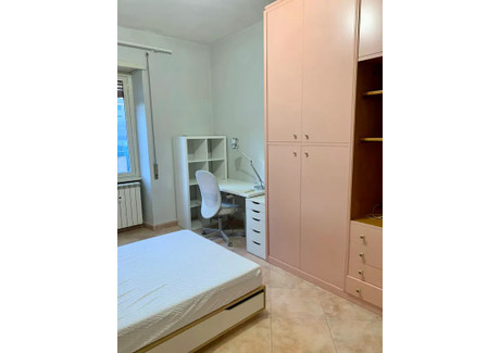 Mieszkanie do wynajęcia - Via dei Sabelli Rome, Włochy, 90 m², 803 USD (3221 PLN), NET-92964438