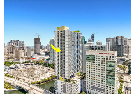 Mieszkanie na sprzedaż - 185 SW 7th St Miami, Usa, 53,88 m², 365 000 USD (1 401 600 PLN), NET-98114343