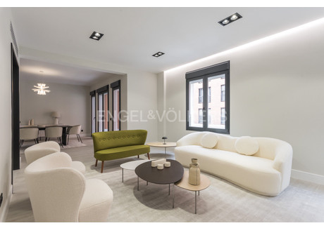 Mieszkanie na sprzedaż - Madrid, Hiszpania, 331 m², 2 850 346 USD (11 914 446 PLN), NET-100885705