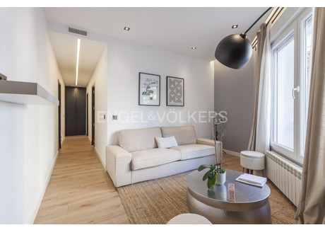 Mieszkanie do wynajęcia - Madrid, Hiszpania, 130 m², 3515 USD (13 743 PLN), NET-100821666