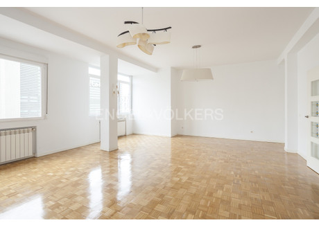 Mieszkanie do wynajęcia - Madrid, Hiszpania, 207 m², 4202 USD (17 102 PLN), NET-101207580