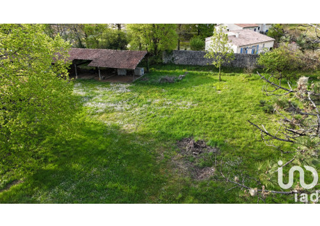 Działka na sprzedaż - Pranzac, Francja, 2000 m², 50 909 USD (211 271 PLN), NET-100637955