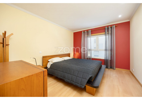 Mieszkanie na sprzedaż - Leiria, Portugalia, 90 m², 181 859 USD (754 715 PLN), NET-99843061