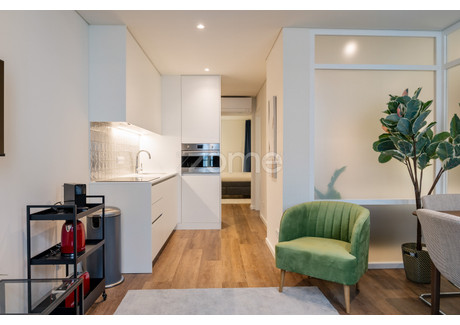 Mieszkanie na sprzedaż - Porto, Portugalia, 70 m², 404 152 USD (1 657 025 PLN), NET-84878651