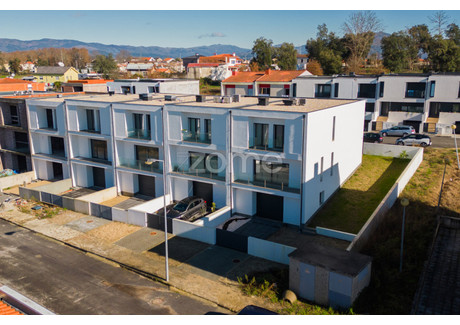 Dom na sprzedaż - Vila Verde, Portugalia, 196 m², 377 916 USD (1 488 990 PLN), NET-94422913