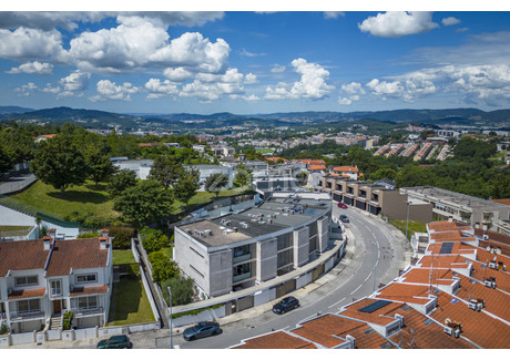 Dom na sprzedaż - Guimaraes, Portugalia, 238 m², 391 411 USD (1 534 330 PLN), NET-98549343