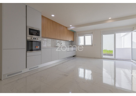 Mieszkanie na sprzedaż - Amadora, Portugalia, 160 m², 469 864 USD (1 921 745 PLN), NET-101401053