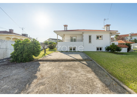 Dom na sprzedaż - Santo Tirso, Portugalia, 236 m², 515 691 USD (2 109 176 PLN), NET-99552687