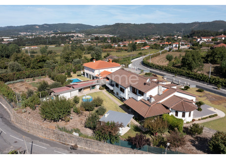 Dom na sprzedaż - Guimaraes, Portugalia, 296 m², 418 624 USD (1 603 332 PLN), NET-91696914