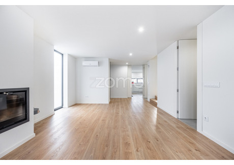 Dom na sprzedaż - Maia, Portugalia, 227 m², 597 679 USD (2 402 668 PLN), NET-93915227