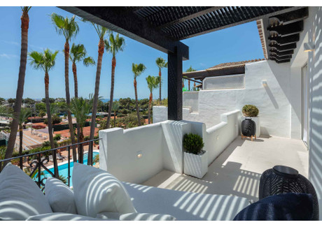 Mieszkanie na sprzedaż - Marbella, Hiszpania, 219 m², 7 041 742 USD (27 744 465 PLN), NET-89195249