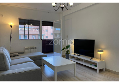 Mieszkanie do wynajęcia - Puerto Serrano Madrid, Hiszpania, 98 m², 521 USD (2131 PLN), NET-94964539