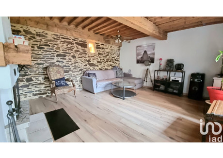 Dom na sprzedaż - La Valla-En-Gier, Francja, 143 m², 226 813 USD (909 519 PLN), NET-99564358