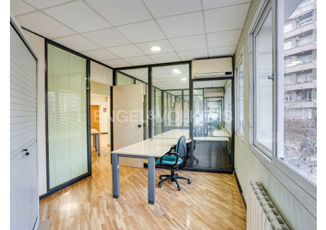 Biuro do wynajęcia - Barcelona, Hiszpania, 250 m², 3240 USD (13 026 PLN), NET-96955376