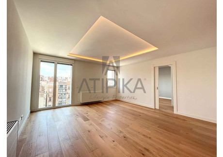 Mieszkanie na sprzedaż - Eixample - L'Antiga Esquerra de l'Eixample Barcelona, Hiszpania, 91 m², 736 675 USD (2 902 498 PLN), NET-89877099