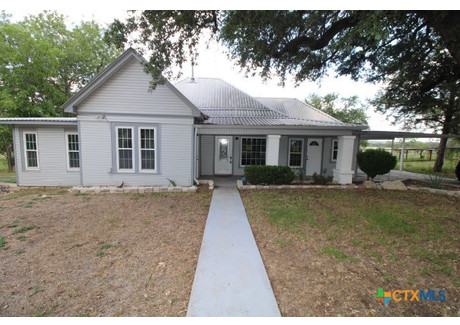 Dom na sprzedaż - 1411 Taylor Street, Lampasas, TX Lampasas, Usa, 264,59 m², 339 500 USD (1 330 840 PLN), NET-99066669