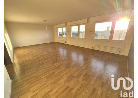 Mieszkanie na sprzedaż - Troyes, Francja, 109 m², 151 941 USD (621 440 PLN), NET-102037335