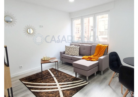 Mieszkanie na sprzedaż - Penha De França, Portugalia, 51 m², 390 856 USD (1 496 978 PLN), NET-94874052