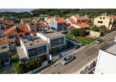 Dom na sprzedaż - Ramada E Caneças, Portugalia, 135 m², 596 280 USD (2 444 750 PLN), NET-102410085