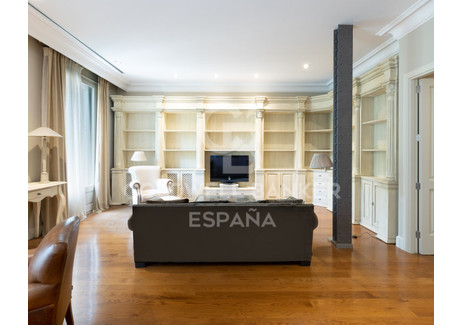 Dom na sprzedaż - Barcelona, Barcelona, Eixample, La Dreta de l'Eixample Barcelona, Barc Barcelona, Hiszpania, 225,94 m², 3 423 840 USD (13 798 077 PLN), NET-81053946